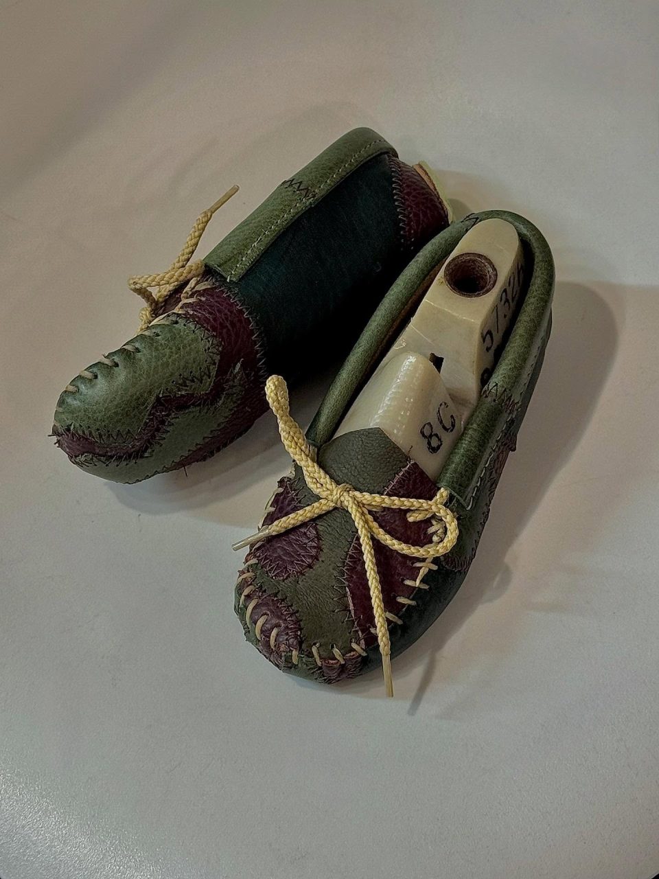 Minnetonka Women's Double Deerskin Softsole Slip-On Moccasin - Natural, Size 7 Medium - View #9